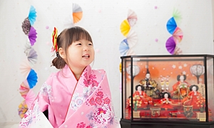 ひな祭りの由来や風習って？女の子のお祭りを楽しもう♪