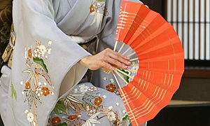 日本舞踊の名取・師範とは？なるためにかかる費用や条件、期間などを解説！