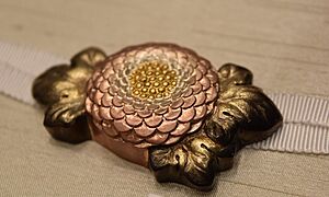 東京彫金とは？受け継がれる"町彫り"の技法（東京の伝統工芸品）