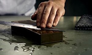 研師（とぎし）～日本刀の研ぎ方・研磨の工程～