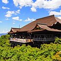 【清水寺】見どころ満載の世界遺産!ライトアップ時期や紅葉シーズンもご紹介